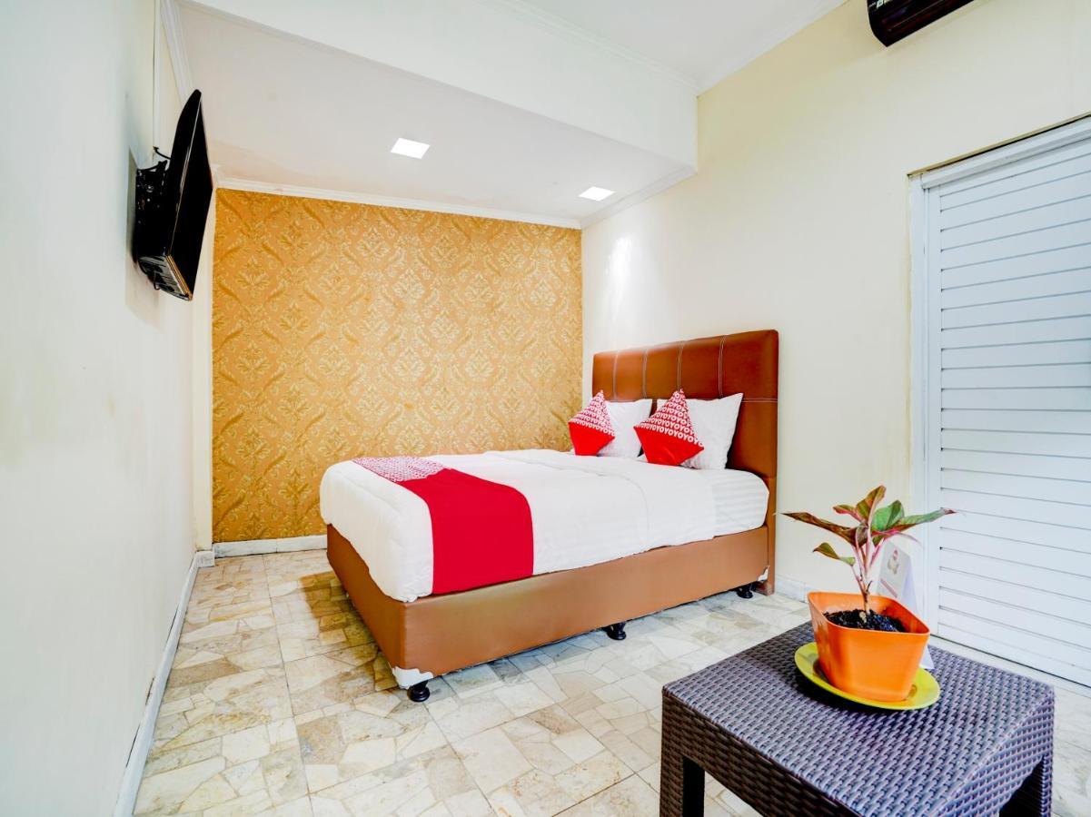 Oyo 90140 Nginep Yuuk Guest House Cirebon Exterior foto