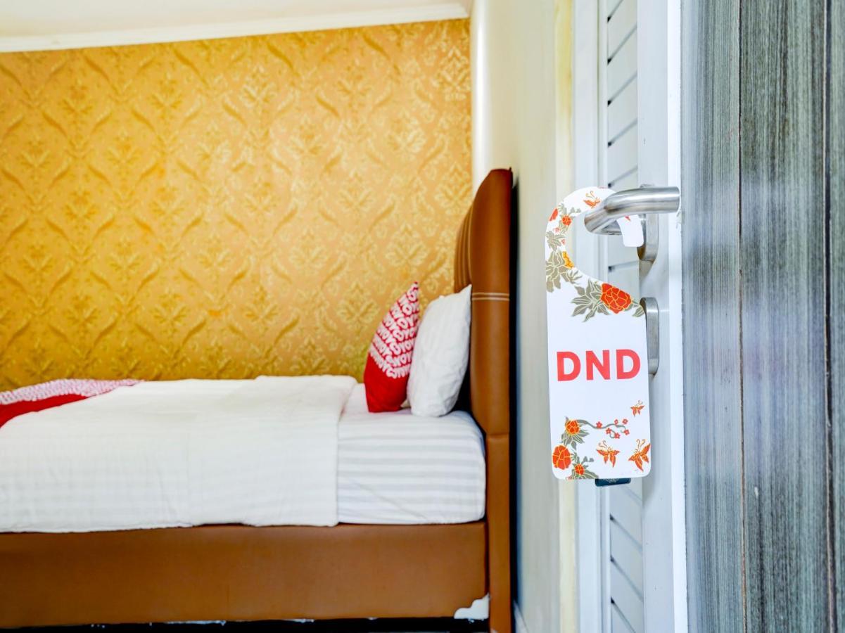 Oyo 90140 Nginep Yuuk Guest House Cirebon Exterior foto